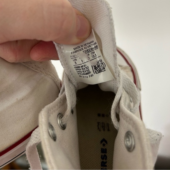 Toddler High Top Converse White Size 5 - Picture 8 of 8
